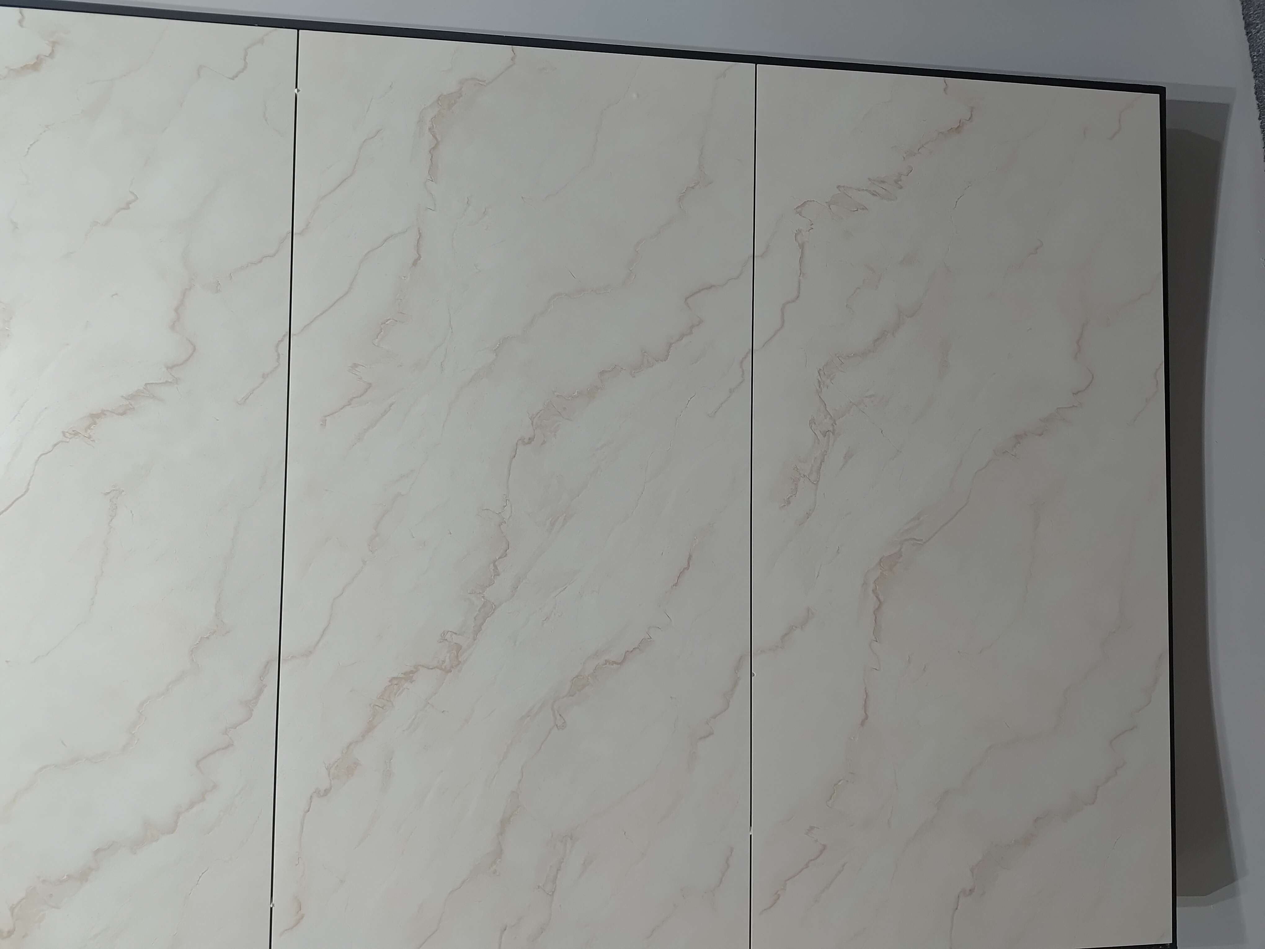 GLOSSY 600X1200MM